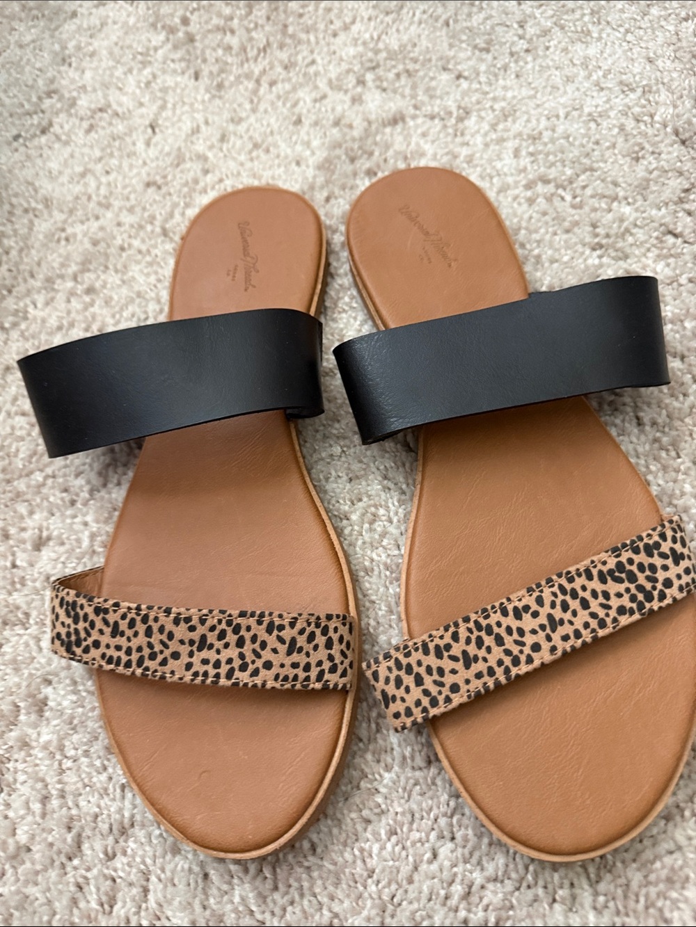 Universal Thread Black and Leopard-Print Two-Band Slide Sandals